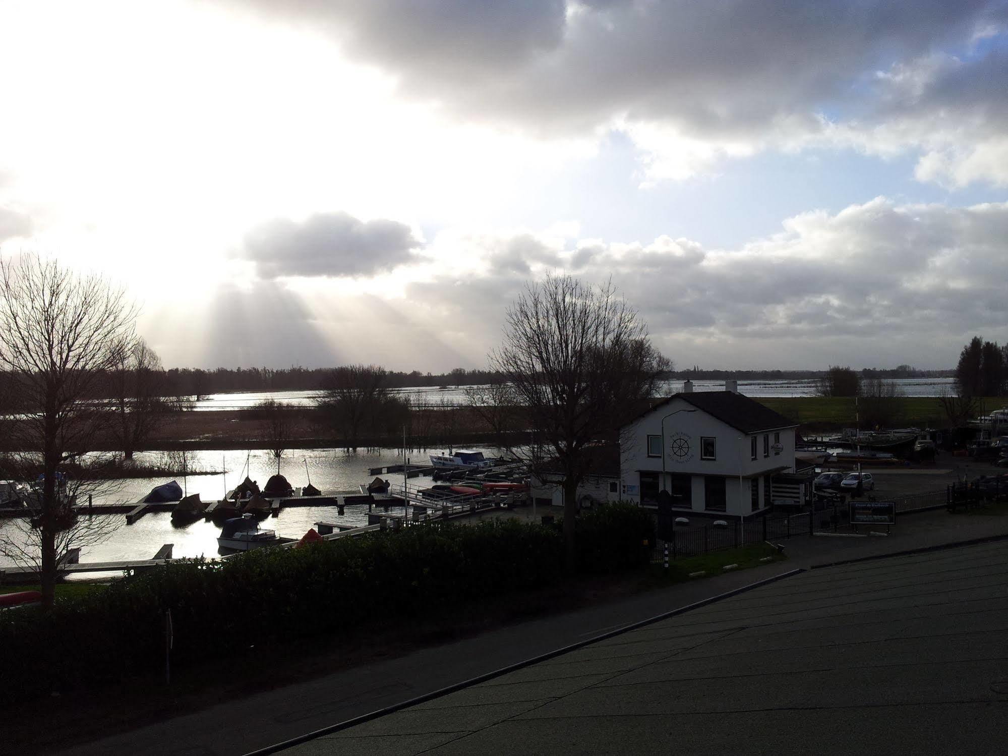 De Brabantse Biesbosch Ξενοδοχείο Werkendam Εξωτερικό φωτογραφία