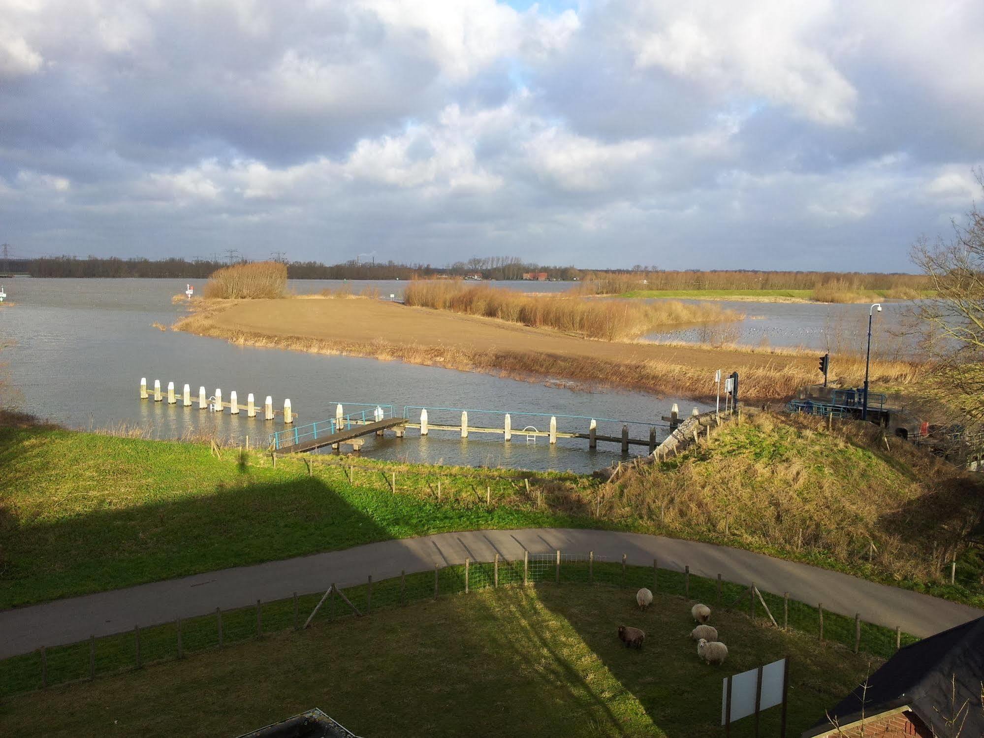 De Brabantse Biesbosch Ξενοδοχείο Werkendam Εξωτερικό φωτογραφία