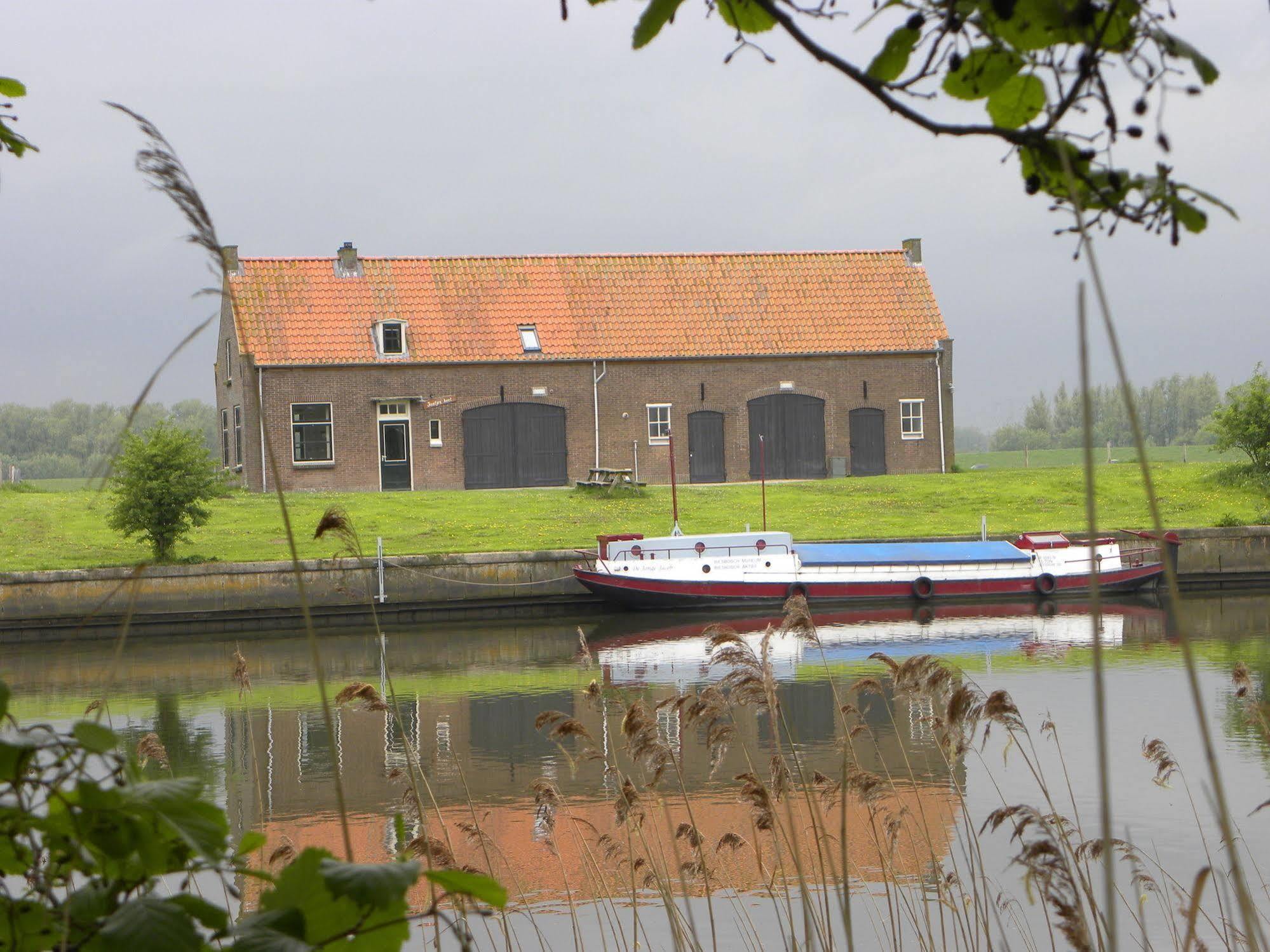 De Brabantse Biesbosch Ξενοδοχείο Werkendam Εξωτερικό φωτογραφία
